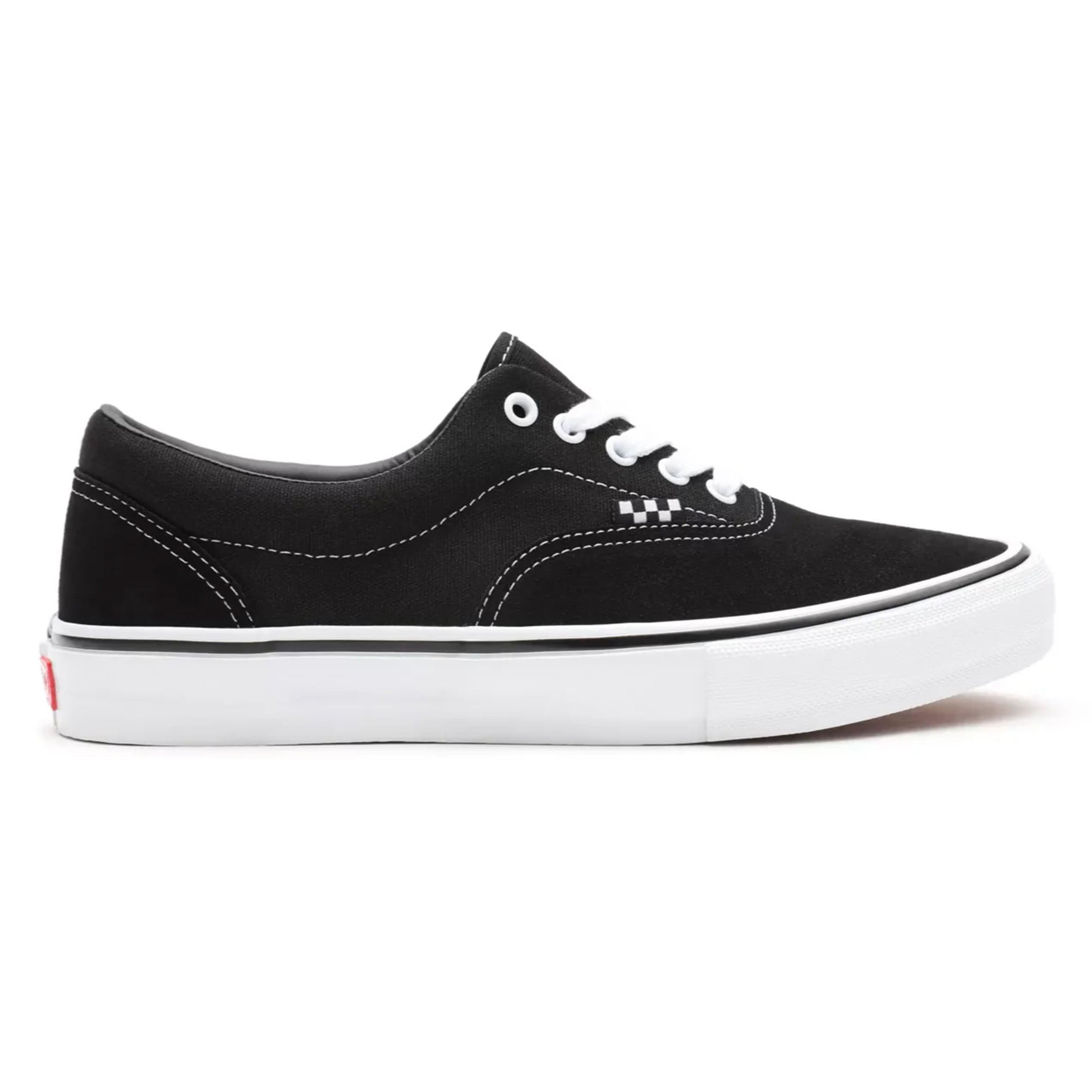 Skate Era shoe with durable canvas uppers and reinforced toe cap for skateboarding.