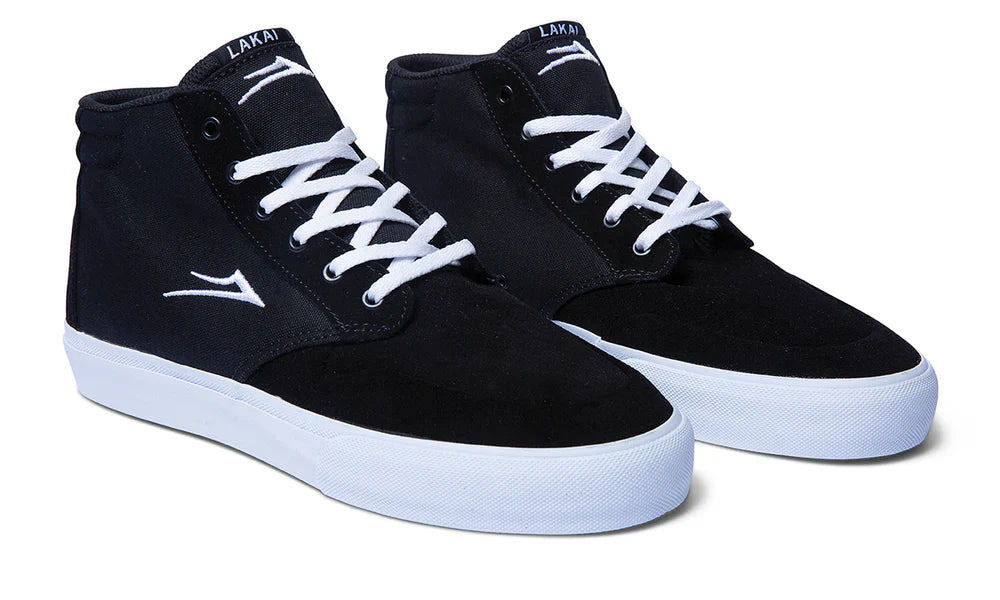 Riley 3 High skate shoes with embroidered branding and vulcanized design.