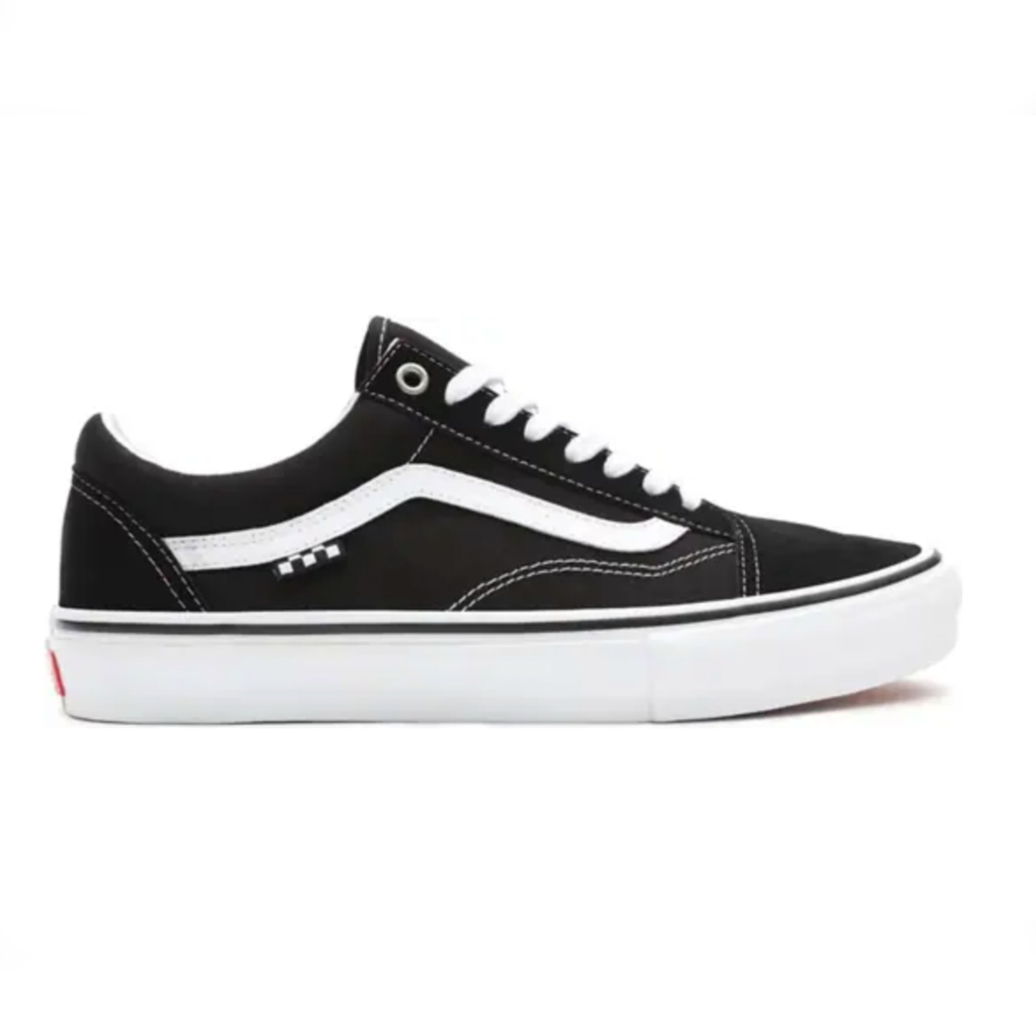Classic black Skate Old Skool shoe with white detailing, designed for durability and control in skateboarding.