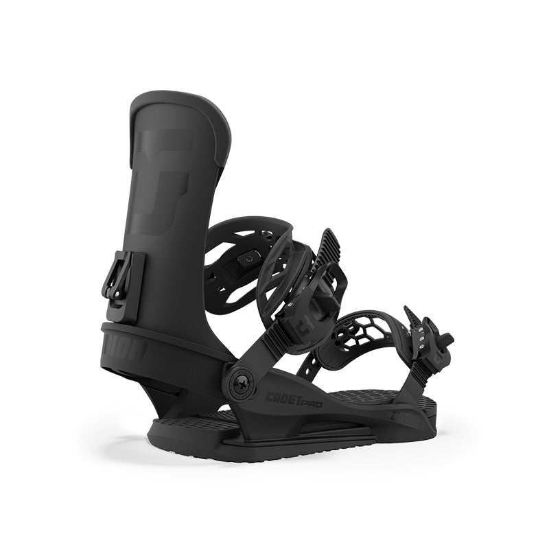 CADET PRO youth snowboard bindings with soft flex, designed for young snowboarders.