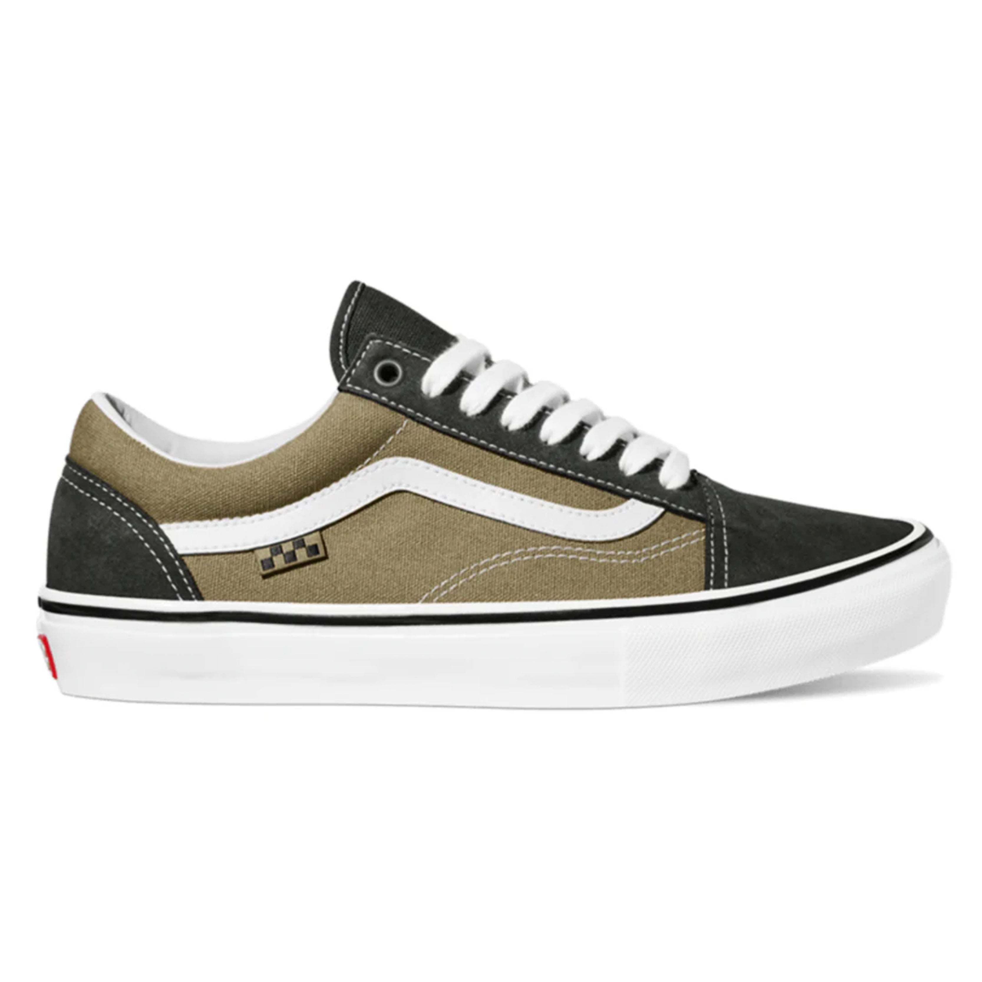 Skate Classics Old Skool shoe with sturdy suede and canvas uppers, featuring locked-in tongue straps and DURACAP™ underlay for enhanced durability and grip.