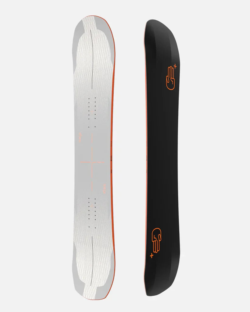 Women's all-mountain directional twin snowboard PUSH UP+ with a medium camber profile and lightweight woodcore.